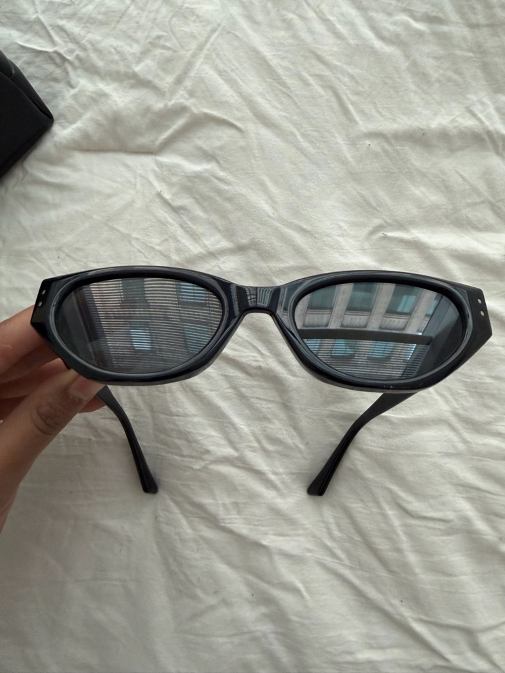 GENTLE MONSTER Rococo Sunglasses - Picture 4 of 6